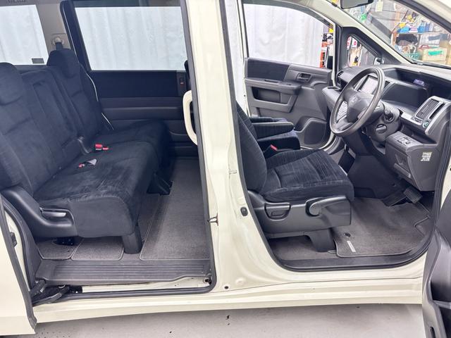 ステップワゴン G Lパッケージ 禁煙車 両側パワースライドドア HDDナビ フルセグTV バックカメラ 18インチアルミ サードシート収納 HIDヘッドライト フォグ スマートキー スペアキー(66枚目)