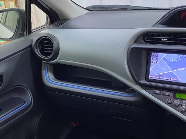 アクア Ｓ　スマートキー　純正メモリーナビ　フルセグ　Ｂｌｕｅｔｏｏｔｈオーディオ　オートライト　Ｗエアバック　ＡＢＳ（15枚目）