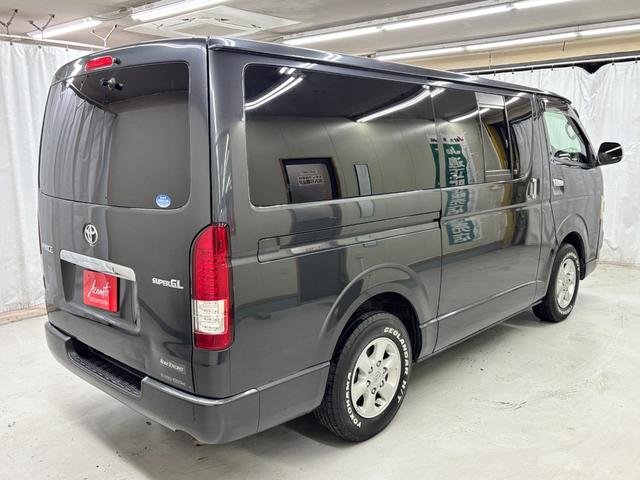 ハイエースバン ロングスーパーＧＬ　禁煙車　シートカバー　クラリオンナビ　フルセグＴＶ　Ｂｌｕｅｔｏｏｔｈオーディオ　ＤＶＤ　ＥＴＣ　ＬＥＤヘッドライト　アルミホイル　ＡＣ１００Ｖ電源　Ｗエアバッグ（2枚目）
