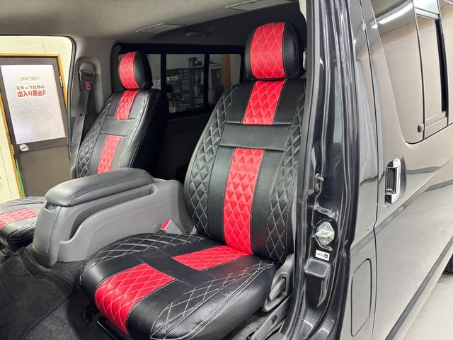 ハイエースバン ロングスーパーＧＬ　禁煙車　シートカバー　クラリオンナビ　フルセグＴＶ　Ｂｌｕｅｔｏｏｔｈオーディオ　ＤＶＤ　ＥＴＣ　ＬＥＤヘッドライト　アルミホイル　ＡＣ１００Ｖ電源　Ｗエアバッグ（6枚目）