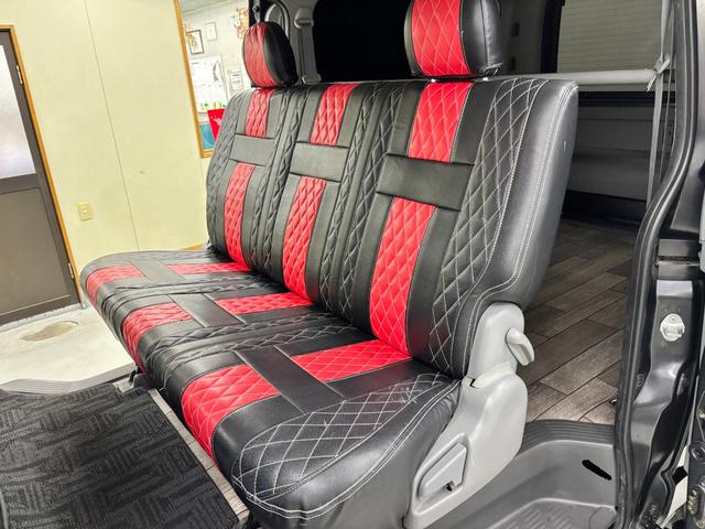 ハイエースバン ロングスーパーＧＬ　禁煙車　シートカバー　クラリオンナビ　フルセグＴＶ　Ｂｌｕｅｔｏｏｔｈオーディオ　ＤＶＤ　ＥＴＣ　ＬＥＤヘッドライト　アルミホイル　ＡＣ１００Ｖ電源　Ｗエアバッグ（9枚目）