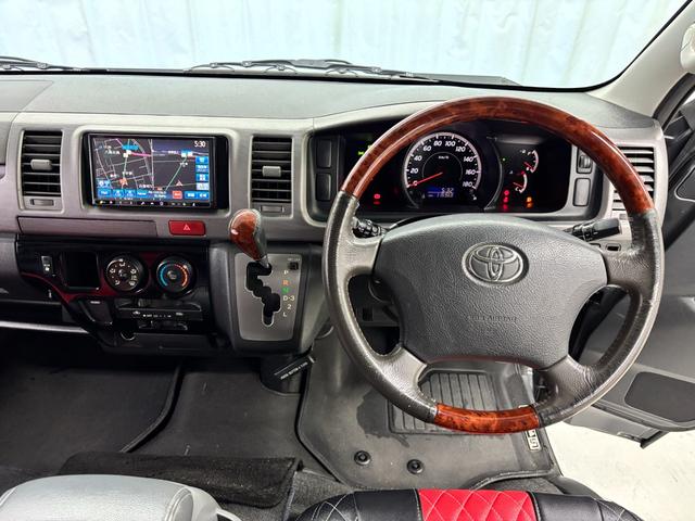 ハイエースバン ロングスーパーＧＬ　禁煙車　シートカバー　クラリオンナビ　フルセグＴＶ　Ｂｌｕｅｔｏｏｔｈオーディオ　ＤＶＤ　ＥＴＣ　ＬＥＤヘッドライト　アルミホイル　ＡＣ１００Ｖ電源　Ｗエアバッグ（19枚目）