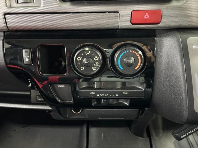 ハイエースバン ロングスーパーＧＬ　禁煙車　シートカバー　クラリオンナビ　フルセグＴＶ　Ｂｌｕｅｔｏｏｔｈオーディオ　ＤＶＤ　ＥＴＣ　ＬＥＤヘッドライト　アルミホイル　ＡＣ１００Ｖ電源　Ｗエアバッグ（23枚目）