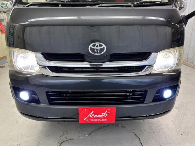 ハイエースバン ロングスーパーＧＬ　禁煙車　シートカバー　クラリオンナビ　フルセグＴＶ　Ｂｌｕｅｔｏｏｔｈオーディオ　ＤＶＤ　ＥＴＣ　ＬＥＤヘッドライト　アルミホイル　ＡＣ１００Ｖ電源　Ｗエアバッグ（41枚目）