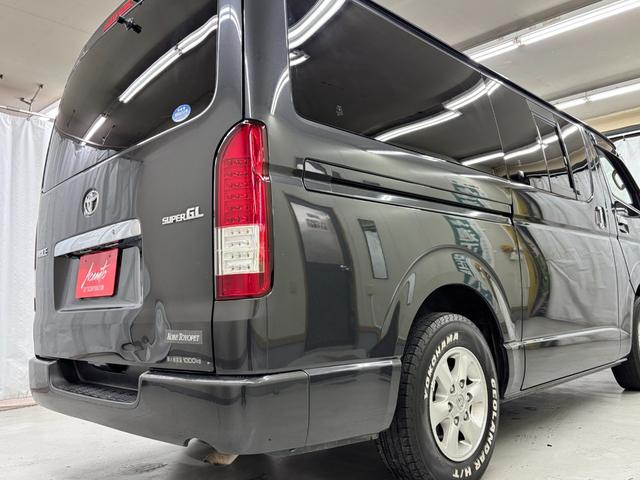 ハイエースバン ロングスーパーＧＬ　禁煙車　シートカバー　クラリオンナビ　フルセグＴＶ　Ｂｌｕｅｔｏｏｔｈオーディオ　ＤＶＤ　ＥＴＣ　ＬＥＤヘッドライト　アルミホイル　ＡＣ１００Ｖ電源　Ｗエアバッグ（54枚目）