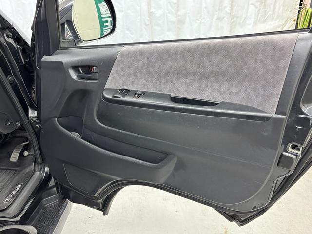 ハイエースバン ロングスーパーＧＬ　禁煙車　シートカバー　クラリオンナビ　フルセグＴＶ　Ｂｌｕｅｔｏｏｔｈオーディオ　ＤＶＤ　ＥＴＣ　ＬＥＤヘッドライト　アルミホイル　ＡＣ１００Ｖ電源　Ｗエアバッグ（67枚目）