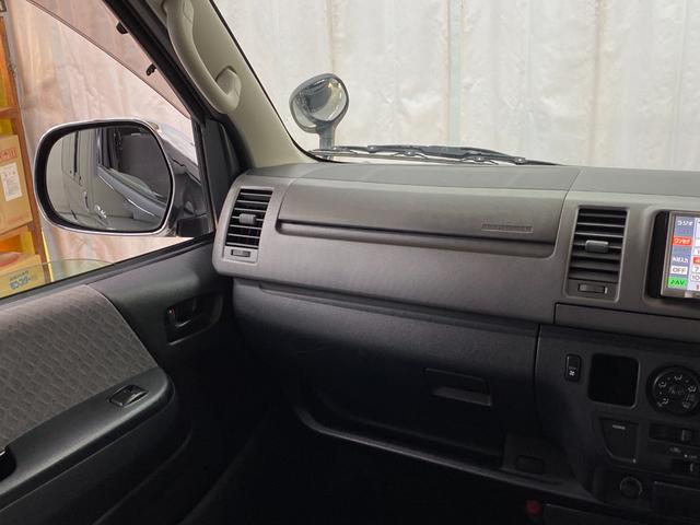 ハイエースバン ロングスーパーＧＬ　ベッドキット　社外メモリーナビ　ワンセグ　ＣＤ　ＥＴＣ　Ｗエアバック　ＡＢＳ　キーレス（16枚目）