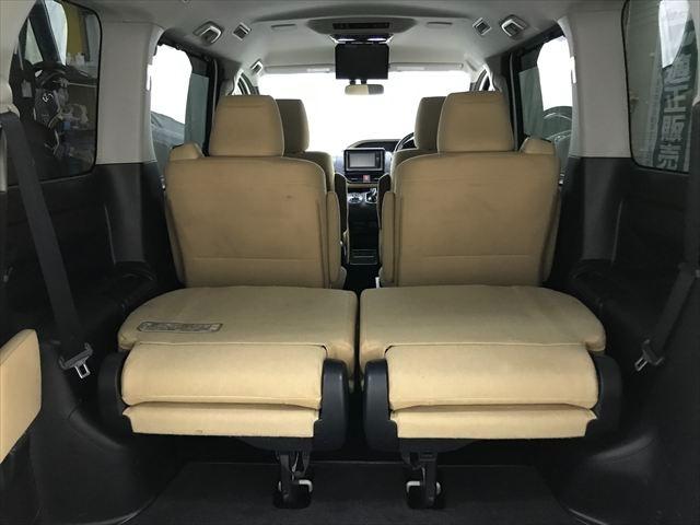 ノア ハイブリッドＧ　モデリスタフルエアロ　ＴＥＩＮ車高調　１８インチアルミ　両側パワスラ　純正フルセグＴＶ　フリップダウンモニター　バックカメラ　ＢＴオーディオ　スマートキーＸ２　シートヒーター　置くだけ充電　ＥＴＣ（22枚目）