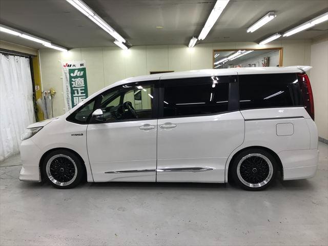 ノア ハイブリッドＧ　モデリスタフルエアロ　ＴＥＩＮ車高調　１８インチアルミ　両側パワスラ　純正フルセグＴＶ　フリップダウンモニター　バックカメラ　ＢＴオーディオ　スマートキーＸ２　シートヒーター　置くだけ充電　ＥＴＣ（39枚目）