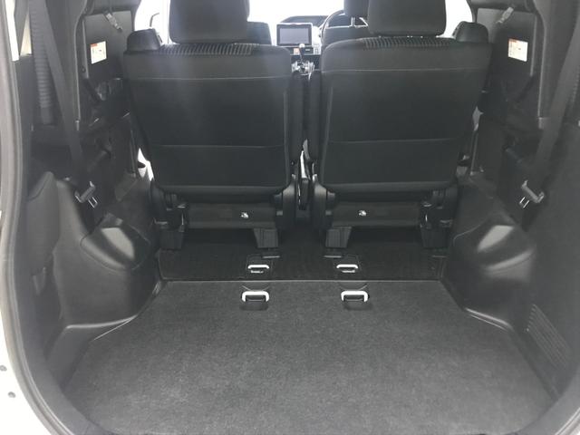 ノア Ｓｉ　純正９インチナビ　フルセグＴＶ　ＢＴオーディオ　バックカメラ　ＥＴＣ車載器　パワースライドドア　スマートキーＸ２　ＬＥＤヘッドライト　フォグライト　７人乗り　スーパースライドシート　コーナーセンサー（24枚目）
