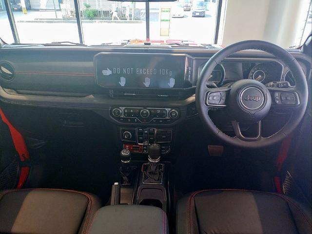 ジープ・ラングラーアンリミテッド ルビコン AppleCarPlay アダプティブクルーズコントロール ブラインドスポットモニター Bluetooth接続 ヒルディセントコントロール 電動シート レザーシート ETC2.0(11枚目)