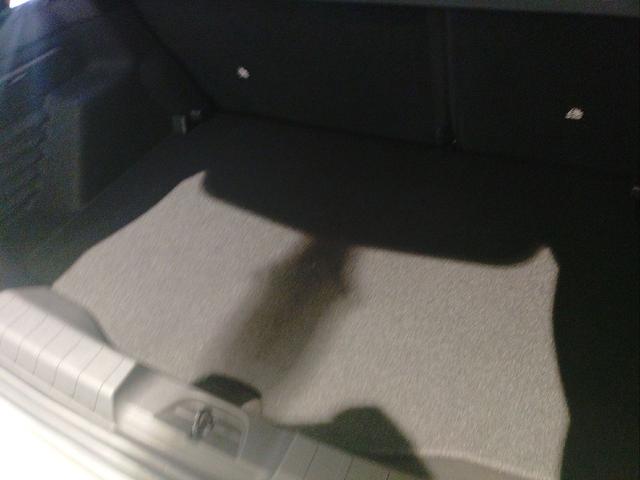 ジープ・アベンジャー アルティテュード BEV AppleCarPlay アダプティブクルーズコントロール LEDヘッドライト LEDフォグランプ 電動シート シートマッサージ 純正アルミホイール シートヒーター 前輪駆動EV 急速充電対応(11枚目)