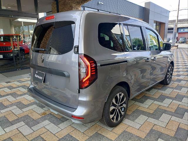 カングー ベースグレード ガソリンターボ 7速EDC 両側スライドドア ダブルバックドア AppleCarPlay AndroidAuto アダプティブクルズコントロール バックアイカメラ(8枚目)