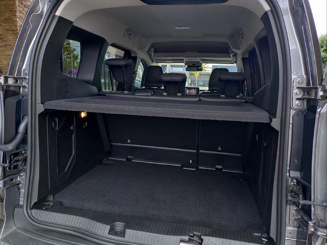 カングー ベースグレード ガソリンターボ 7速EDC 両側スライドドア ダブルバックドア AppleCarPlay AndroidAuto アダプティブクルズコントロール バックアイカメラ(15枚目)