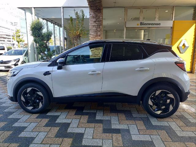 キャプチャー テクノ　マイルドハイブリッド　マイルドハイブリッド　前席シートヒーター　　運転席電動シート　アダプティブクルーズコントロール　電動パーキングブレーキ　ブレーキホールド　ディスプレイオーディオ　衝突被害軽減ブレーキ（5枚目）