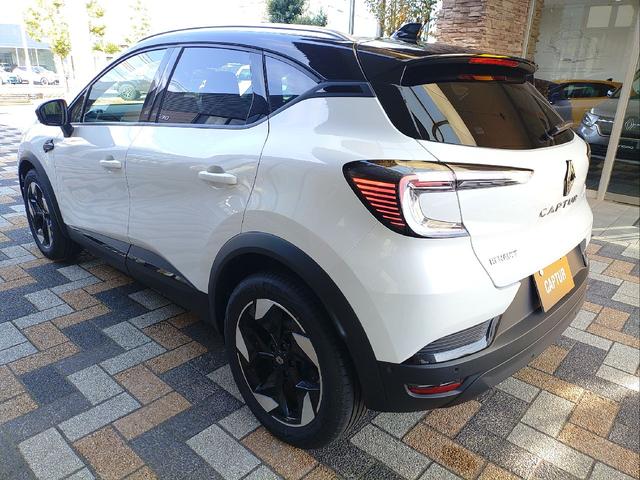 キャプチャー テクノ　マイルドハイブリッド　マイルドハイブリッド　前席シートヒーター　　運転席電動シート　アダプティブクルーズコントロール　電動パーキングブレーキ　ブレーキホールド　ディスプレイオーディオ　衝突被害軽減ブレーキ（9枚目）