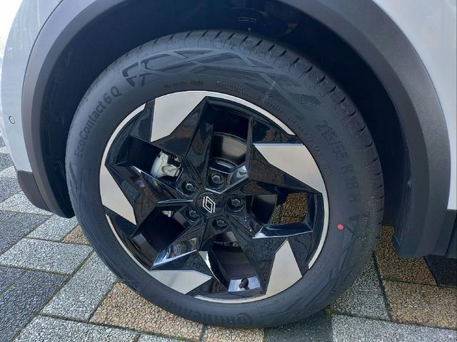 キャプチャー テクノ　マイルドハイブリッド　マイルドハイブリッド　前席シートヒーター　　運転席電動シート　アダプティブクルーズコントロール　電動パーキングブレーキ　ブレーキホールド　ディスプレイオーディオ　衝突被害軽減ブレーキ（34枚目）