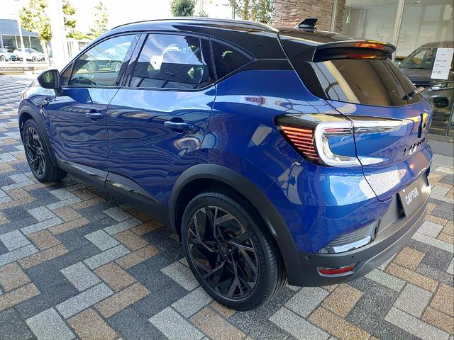 キャプチャー エスプリ アルピーヌ フルハイブリッドE-テック フルハイブリッド 前席シートヒーター ステアリングヒーター 運転席電動シート アダプティブクルーズコントロール 電動パーキングブレーキ ブレーキホールド ディスプレイオーディオ 衝突被害軽減ブレーキ(9枚目)