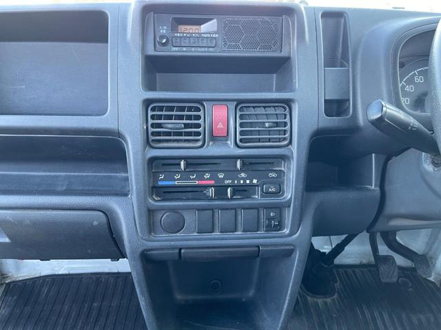 キャリイトラック ＫＣエアコン・パワステ　５速　車検整備付き　修復歴なし　エアコン　パワーステアリング　走行距離１１８０４９ｋｍ（13枚目）