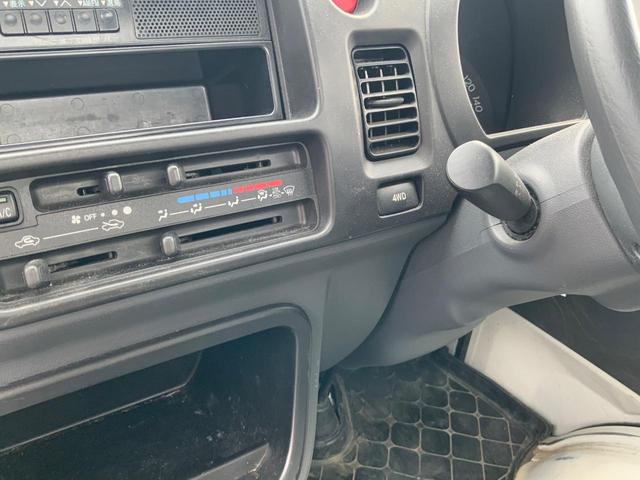 ハイゼットトラック エアコン・パワステ　スペシャル　５速　４ＷＤ　エアコン　パワステ　修復歴なし　車検整備付き　走行距離９７７９７ｋｍ（12枚目）