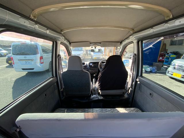 ハイゼットカーゴ クルーズ　オートマ　キーレス　エアコン　パワステ　パワーウインドウ　車検Ｒ８年　修復歴なし　走行距離１１０１９７ｋｍ（5枚目）