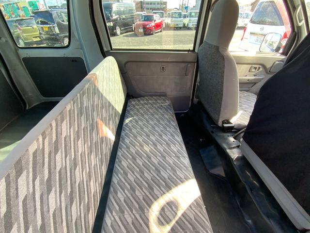 ハイゼットカーゴ クルーズ　オートマ　キーレス　エアコン　パワステ　パワーウインドウ　車検Ｒ８年　修復歴なし　走行距離１１０１９７ｋｍ（57枚目）