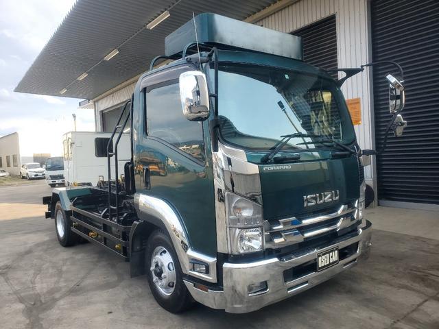 フォワード アームロール 積載3.65t Bカメラ ワンオーナー ナビ付 メーカー新明和 同年式(4枚目)