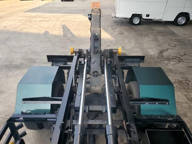 フォワード アームロール 積載3.65t Bカメラ ワンオーナー ナビ付 メーカー新明和 同年式(25枚目)