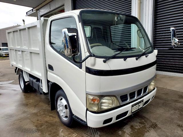 ダイナトラック 　深ダンプ　積載２ｔ（3枚目）