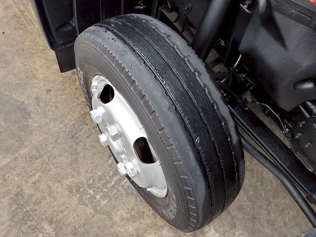 ダイナトラック 　深ダンプ　積載２ｔ（25枚目）