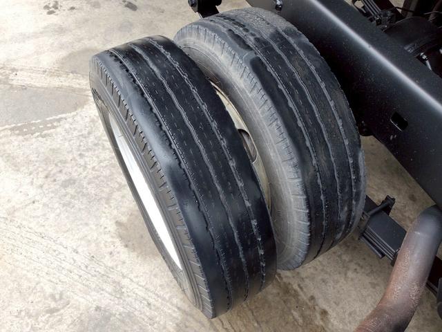 ダイナトラック 　深ダンプ　積載２ｔ（26枚目）
