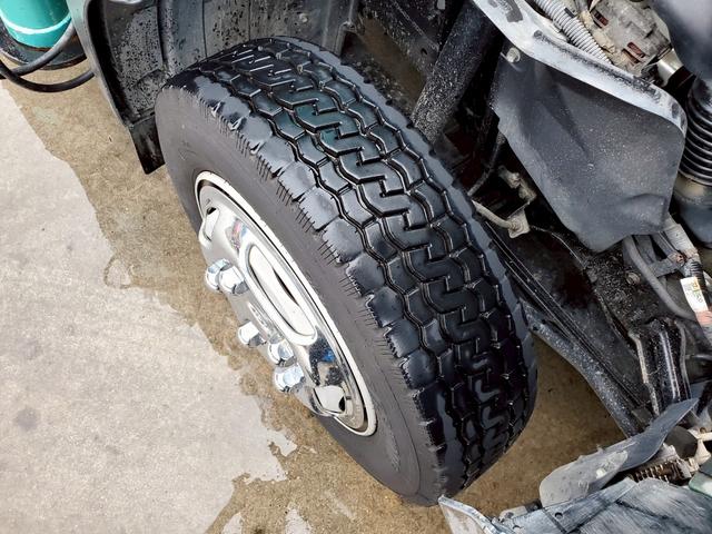 デュトロ 　コンクリート　ポンプ車　スクイーズ式　ナビ　ＥＴＣ　メッキパーツ　ラジコン付（38枚目）