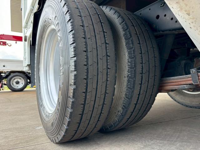 エルフトラック 　ダブルキャブ　パワーゲート　積載２ｔ　荷台内寸長さ２０４幅１６１（25枚目）
