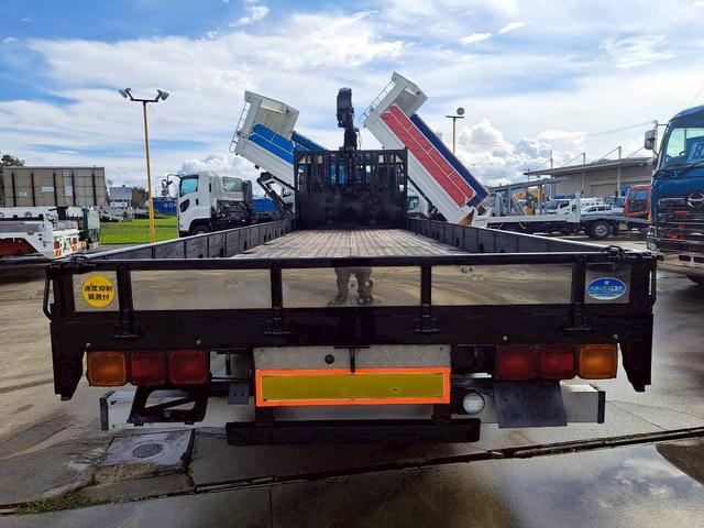 スーパーグレート 　４段クレーン　積載１２．１ｔ　ラジコン付　アルミホイール　荷台内寸８８３　幅２３５（11枚目）