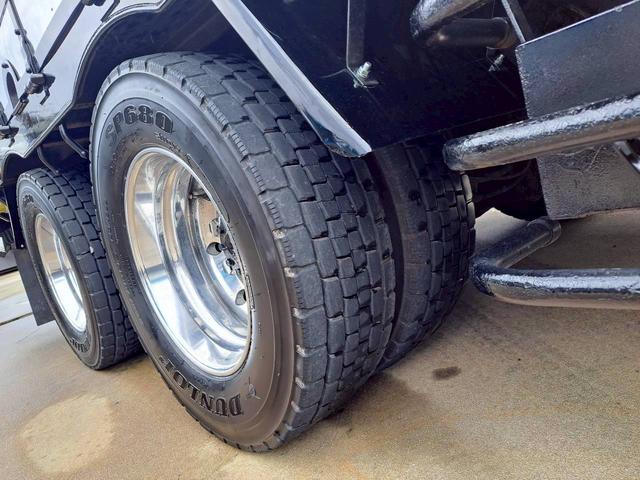 スーパーグレート 　４段クレーン　積載１２．１ｔ　ラジコン付　アルミホイール　荷台内寸８８３　幅２３５（32枚目）