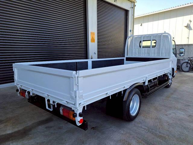 デュトロ 平ボディ ロング 積載2t 荷台内寸長435 幅179(7枚目)