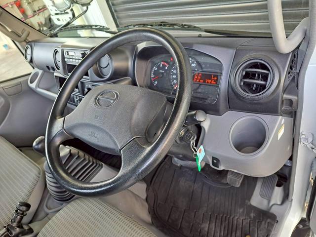 デュトロ 平ボディ ロング 積載2t 荷台内寸長435 幅179(13枚目)