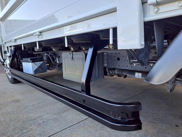 デュトロ 平ボディ ロング 積載2t 荷台内寸長435 幅179(23枚目)