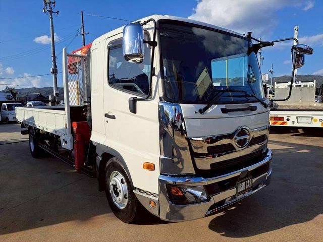 ヒノレンジャー 4段クレーン ラジコン付 ベッド付 積載2.4t 荷台内寸長555 幅210(4枚目)