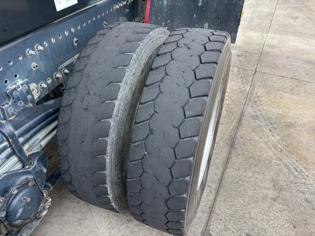 プロフィア ダンプ 積載8.2t コボレーン付 アオリ延長加工(37枚目)