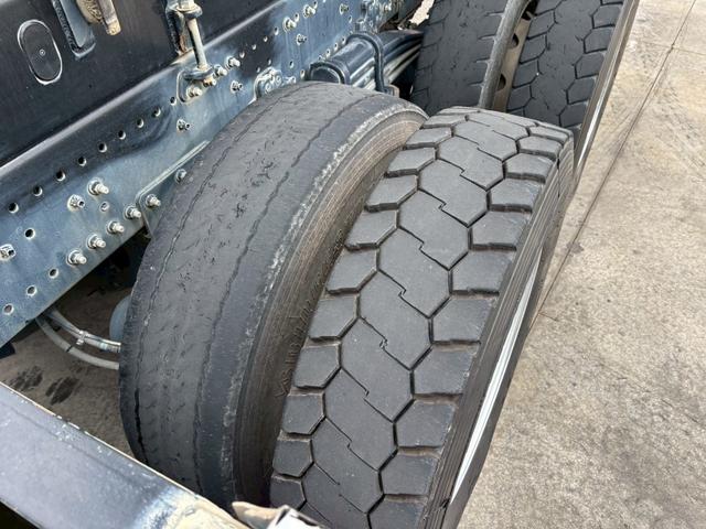 プロフィア ダンプ 積載8.2t コボレーン付 アオリ延長加工(38枚目)