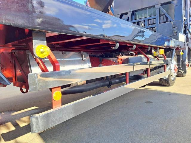 スーパーグレート 　セルフローダー　積載１１．３ｔ　自動アユミ　スライド付　ウインチ付　サイドガード（32枚目）