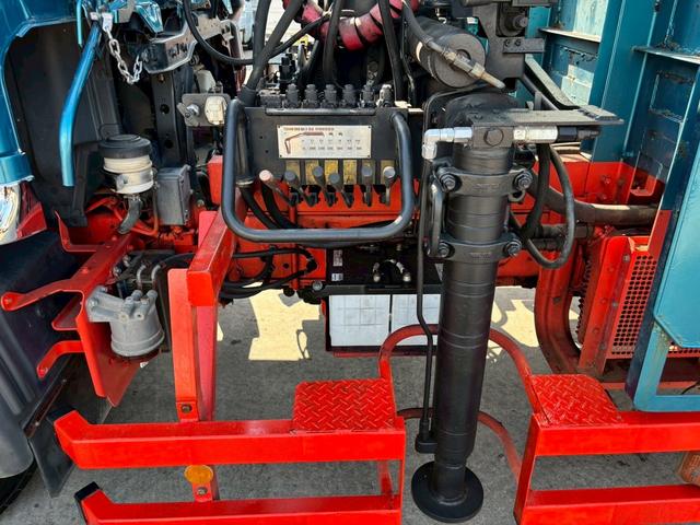 ヒノレンジャー 　深ボディーヒアブ付　アルミ付　ベッド付　ルーフラック　グラップル付　トップシート　サイドラダー　増トン車　メッキパーツ（25枚目）