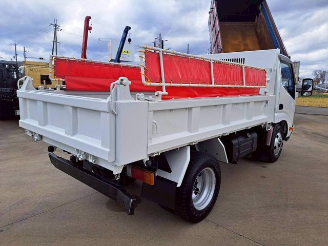 デュトロ 　ダンプ　コボレーン付　メッキパーツ　高床（6枚目）