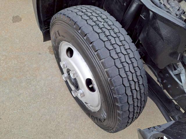 デュトロ 　ダンプ　コボレーン付　メッキパーツ　高床（16枚目）