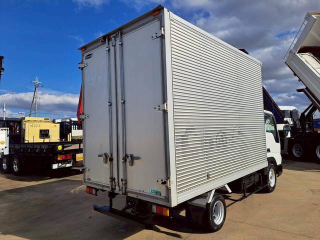 タイタンダッシュ 　パネルバン　積載１．４５ｔ　左サイドドア付　総重量３５００未満（8枚目）