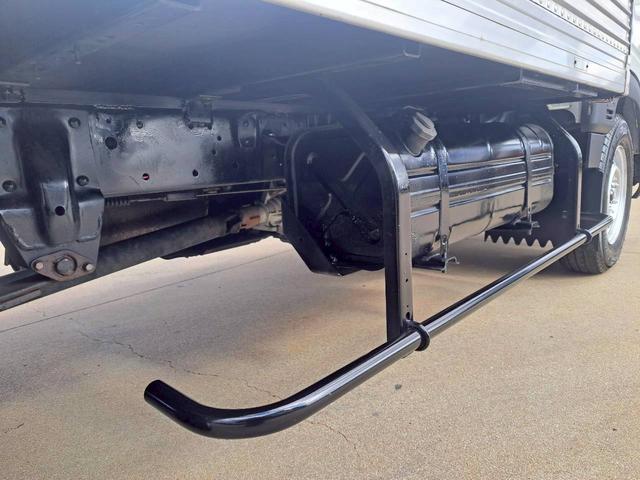 タイタンダッシュ 　パネルバン　積載１．４５ｔ　左サイドドア付　総重量３５００未満（21枚目）