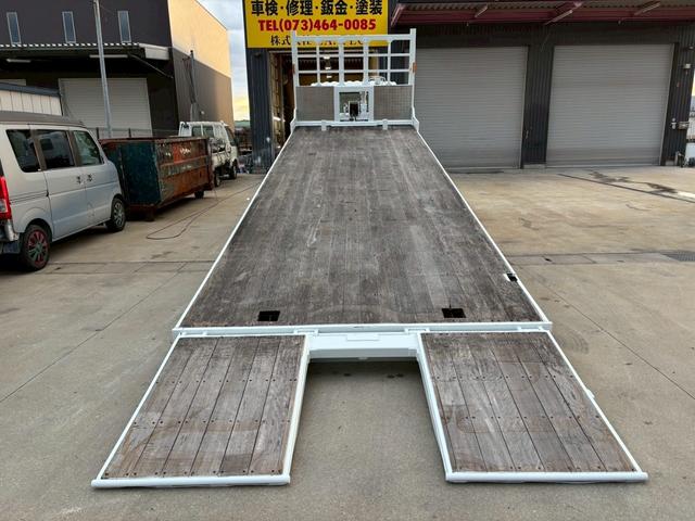 スーパーグレート セフティーローダー 積載12.8t 荷台メーカー花見台 荷台内寸長 818 幅242(12枚目)