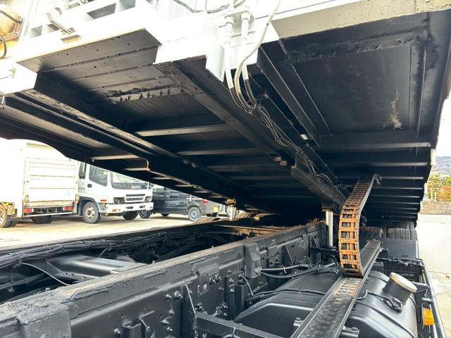 スーパーグレート セフティーローダー 積載12.8t 荷台メーカー花見台 荷台内寸長 818 幅242(15枚目)