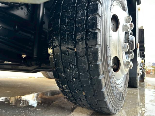 スーパーグレート セフティーローダー 積載12.8t 荷台メーカー花見台 荷台内寸長 818 幅242(27枚目)